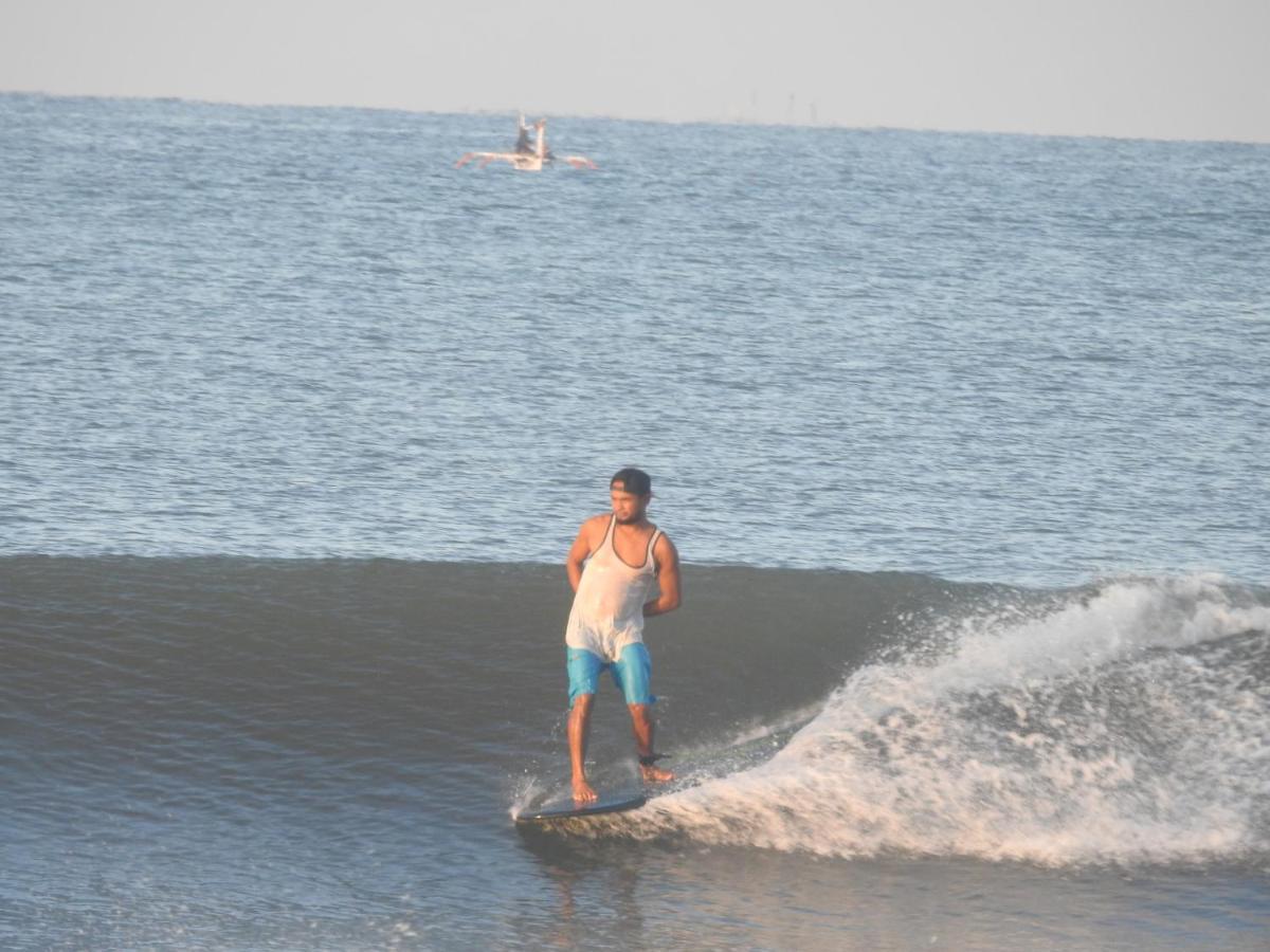 Hotel The Point Surfcamp Bali Pulukan Zewnętrze zdjęcie